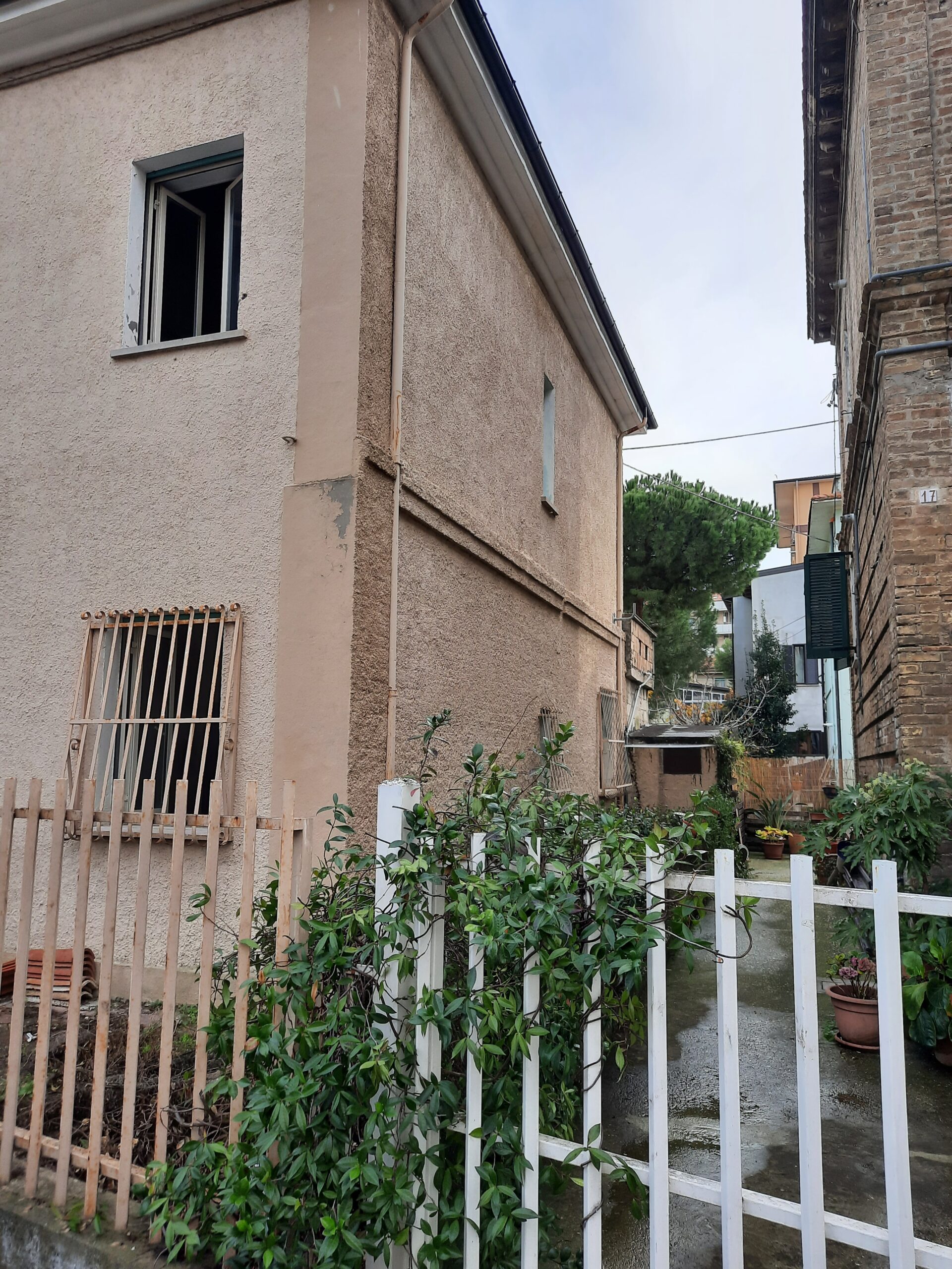 DEMOLIZIONE E RICOSTRUZIONE MINI CONDOMINIO SUPERBONUS 110