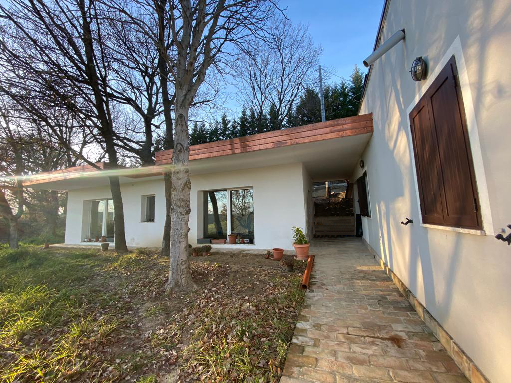 DEMOLIZIONE E RICOSTRUZIONE DI RIMESSA CON TRASFORMAZIONE IN ABITAZIONE SUPERBONUS 110