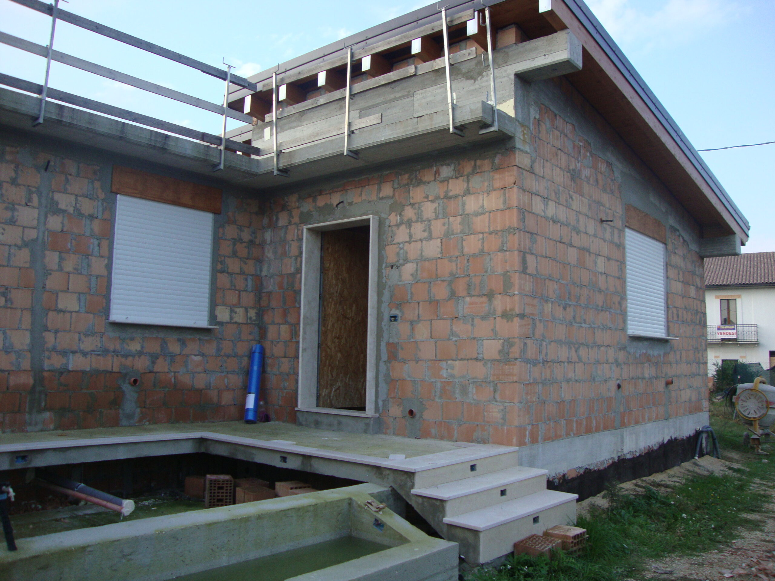 PROGETTAZIONE E DIREZIONE LAVORI FABBRICATO AD USO CIVILE IN MURATURA PORTANTE