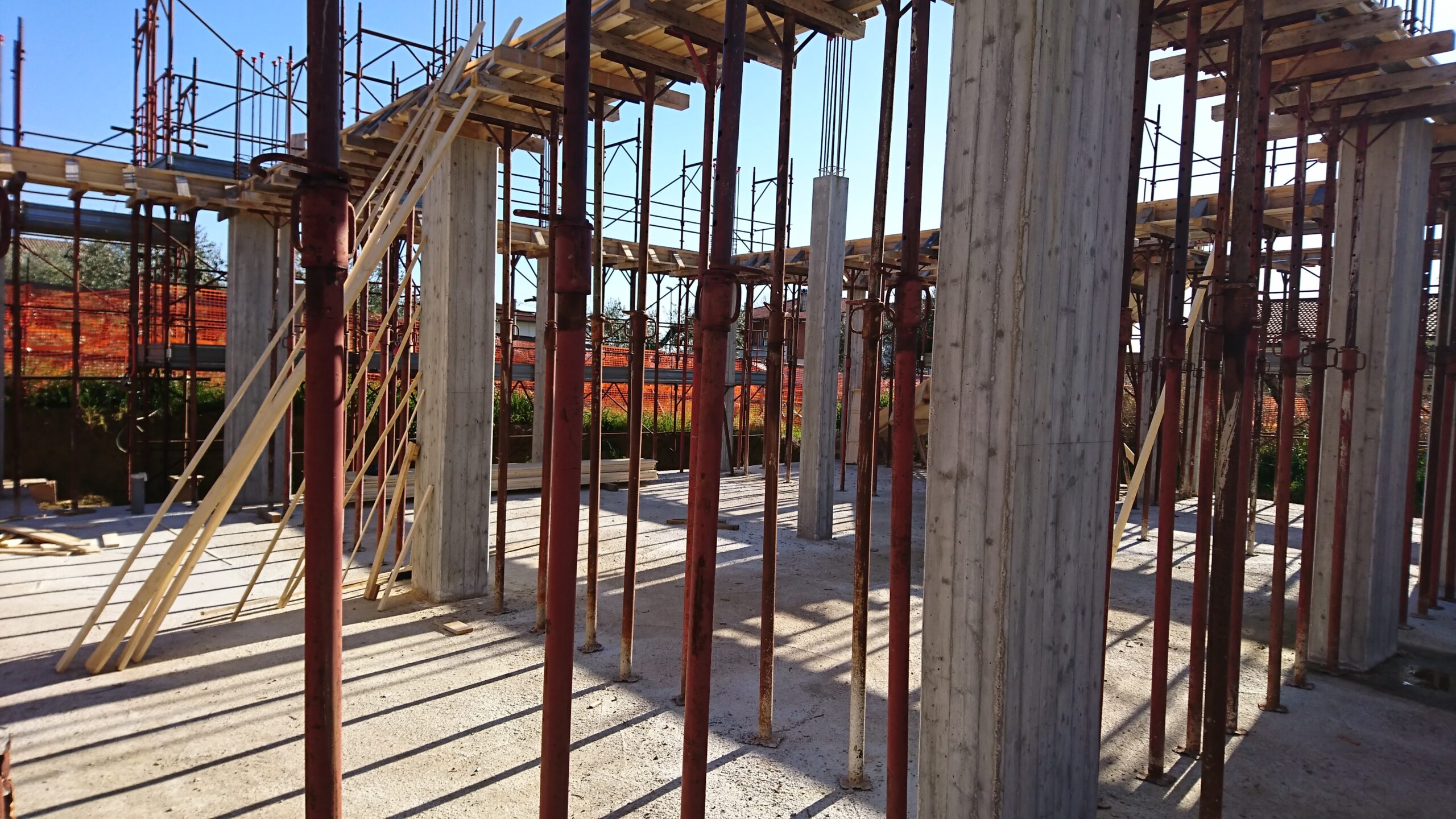 PROGETTAZIONE E DIREZIONE LAVORI FABBRICATO AD USO CIVILE IN CEMENTO ARMATO